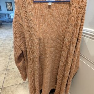 Cozy Cable Knit Sweater - Tan